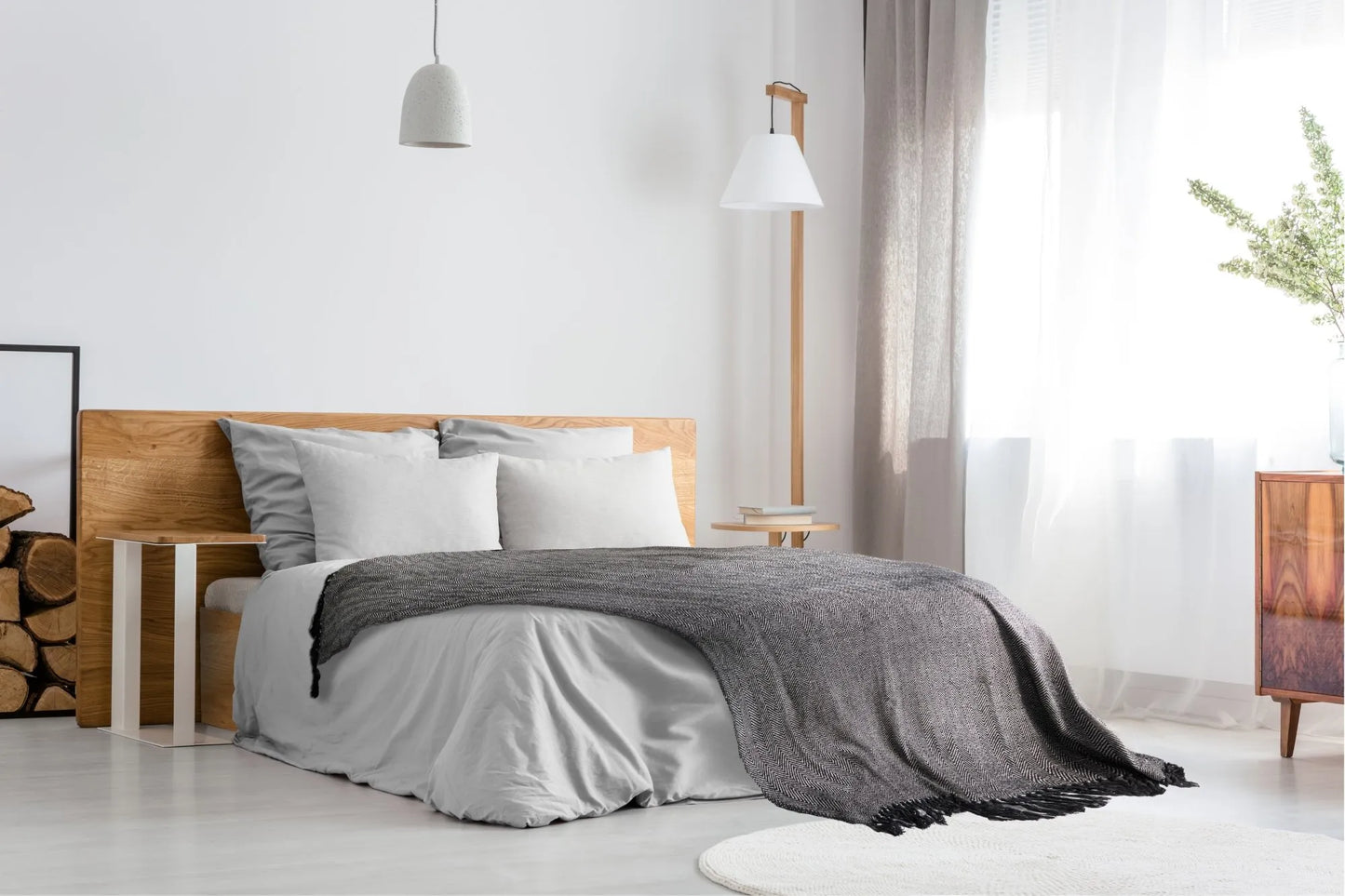 Hartley Recycled Cotton Throw (Black) 177cmx254cm