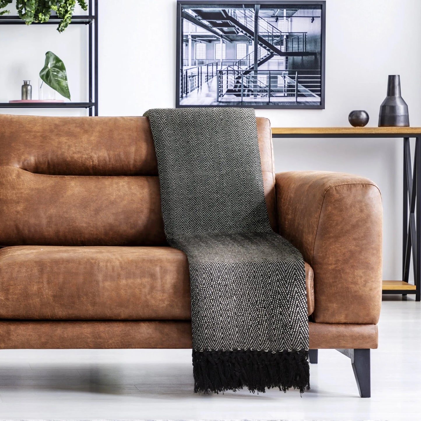 Hartley Recycled Cotton Throw (Black) 177cmx254cm