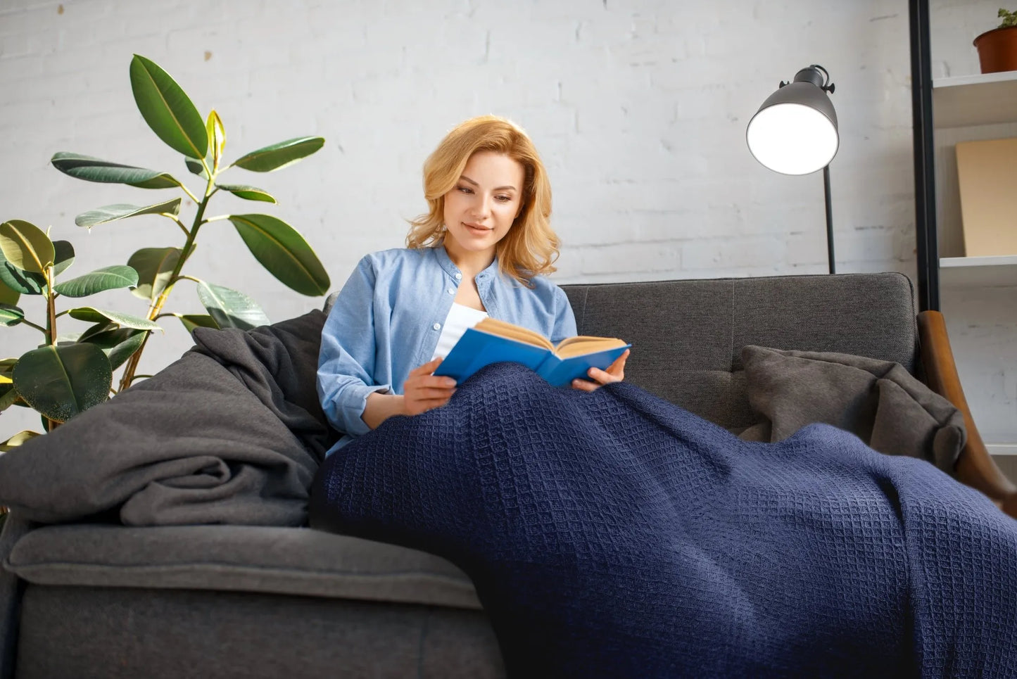 Waffle Recycled Throw (Navy) 178cmx254cm